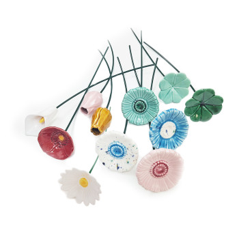 Flor em cerâmica