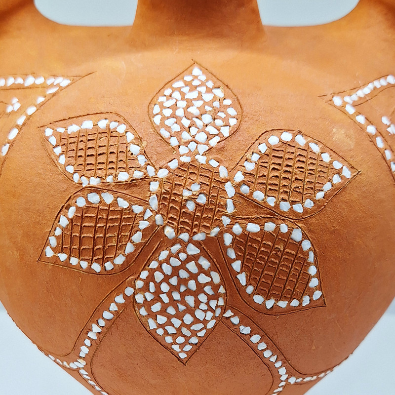 Clay jar - Nisa´s Stoned pottery