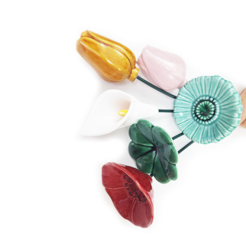 Conjunto de 6 flores em cerâmica