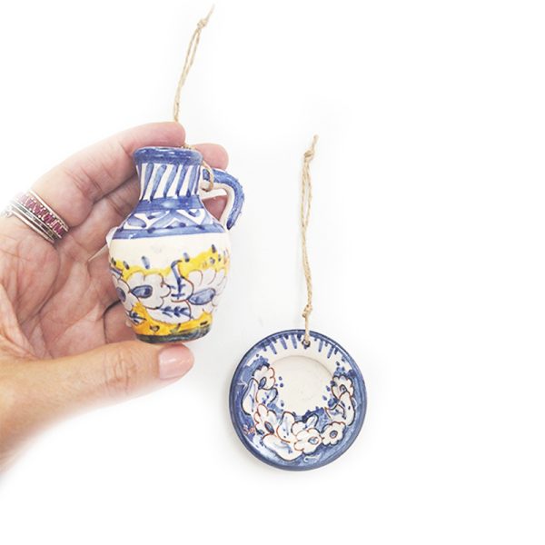 Hanging plate and jug