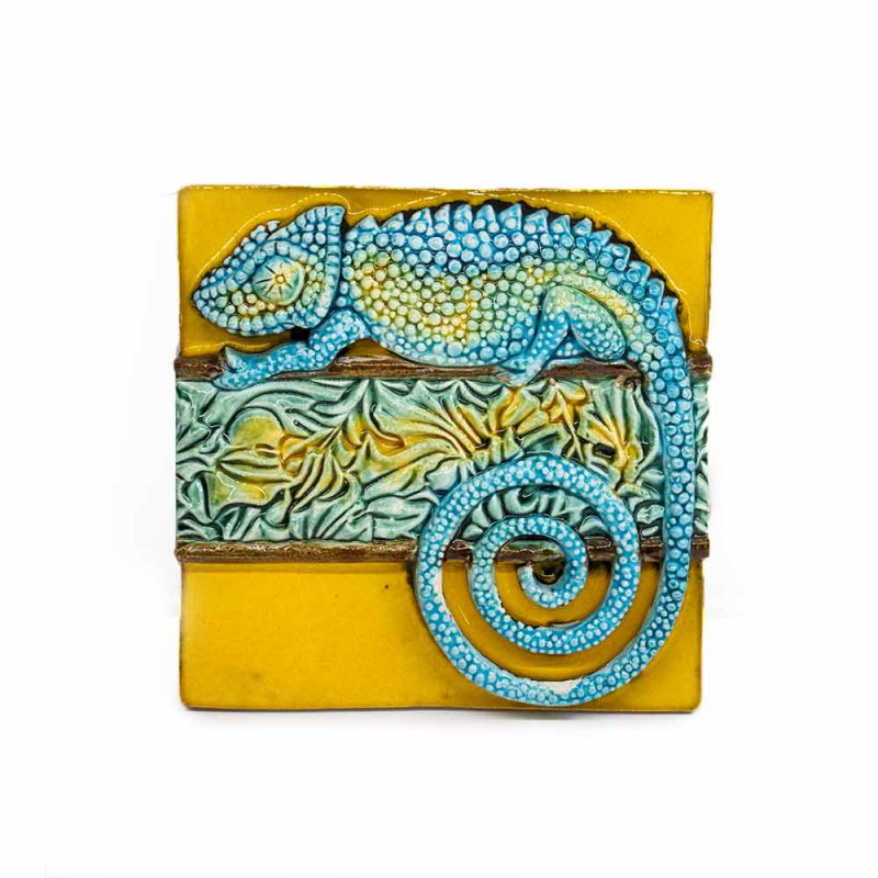 Azulejo com relevo-camaleão
