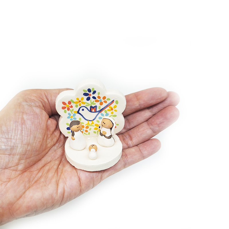 Miniature nativity scene-love kerchief